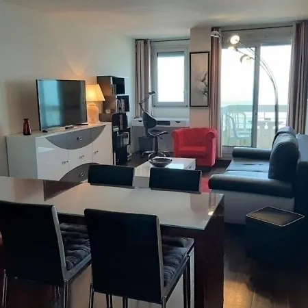 Biarritz, 2 Pieces, 4 Personnes - Fr-1-239-494 *
