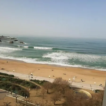 Biarritz, 2 Pieces, 4 Personnes - Fr-1-239-494 *